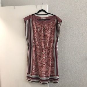 Light and flowy Loft dress